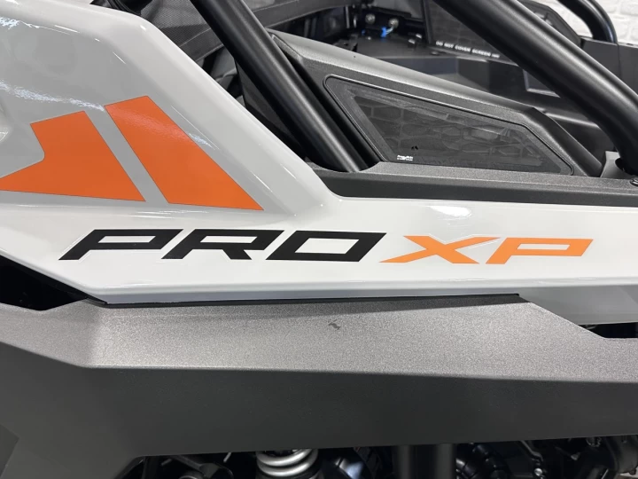 2023 POLARIS RZR PRO XP SPORT TURBO 181 HP + 4WD + EPS + SEULEMENT 1212 KM + RARE & A1 