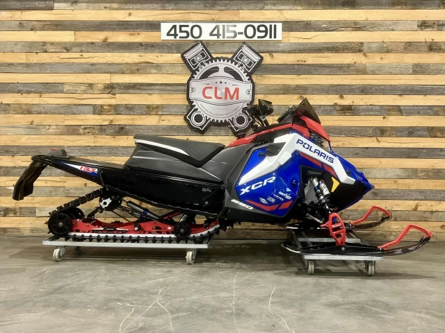 POLARIS INDY 850 XCR 137'' + ECRAN 7S + SEULEMENT 1251 KM + COULEUR RARE & IMPECCABLE A1  2022