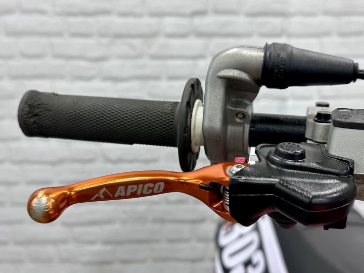 2022 KTM 125 SX + 2 TEMPS + KIT BIG BORE 150 cc + SEULEMENT 60 HR + LOOK UNIQUE + RARE & A1 