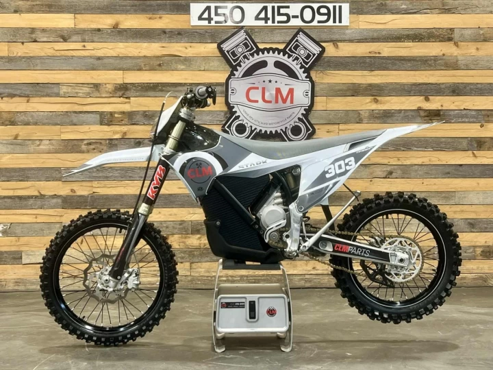 2023 STARK FUTURE VARG ALPHA 80 HP VE-EV-VEHICULE ELECTRIQUE - MX - MOTOCROSS - ENDURO + SEULEMENT 36 HR + CONDITION A1 