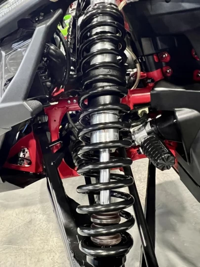 2025 BRP CAN-AM MAVERICK MAX X3 X-RS TURBO ''RR'' 200 H.P + D.P.S + 4X4 + 72'' +4 PASSAGERS + SEULEMENT 1403 KM + RARE & CONDITION A1 