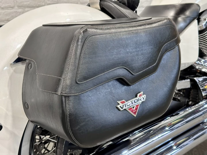 2013 VICTORY BOARDWALK 1731 cc = 110 p.c EFI + CRUISER - TOURING + RARE & A1 