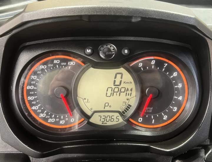 2018 BRP CAN-AM DEFENDER XT HD-10 + 4WD + DPS + BEAUCOUP D'ÉQUIPEMENTS $$$ + RARE & A1 