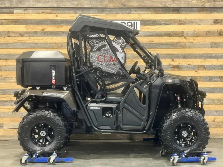 2020 HONDA PIONEER 500 EFI + 4X4 + E.P.S + SUSPENSION ELKA + MAGS + RADIO + BEAUCOUP D'OPTIONS $$$ 