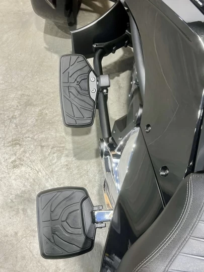 2022 BRP CAN-AM SPYDER F3 LIMITED SE-6 (SEMI-AUTOMATIQUE) ROTAX 1330 cc EFI + SEULEMENT 1753 KM + RARE & A1 