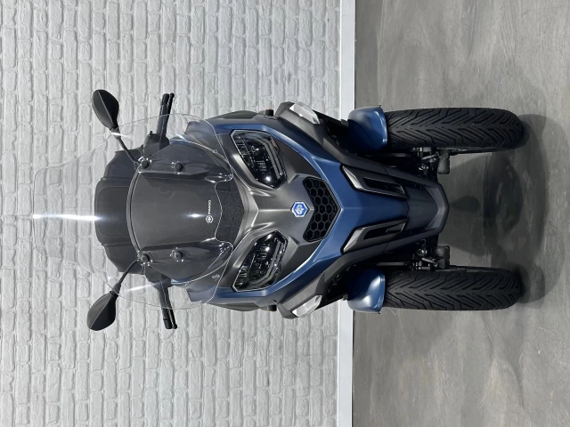 PIAGGIO MP3 530 HPE VERSION EXCLUSIVE + A.B.S + SEULEMENT 640 KM + MODE RARE & A1  2024