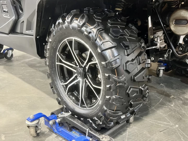 2021 CF MOTO U-FORCE LX 800 EFI + 4WD + EPS + SEULEMENT 1288 KM + CONDITION A1 