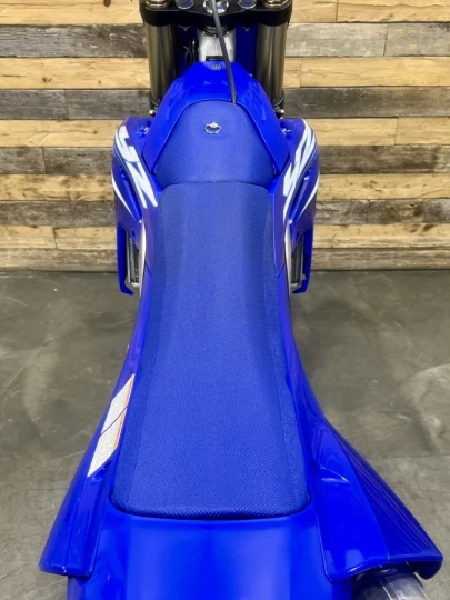 2025 YAMAHA YZ 450F EFI + 4 TEMPS + SEULEMENT 21 HR + RARE & CONDITION A1 