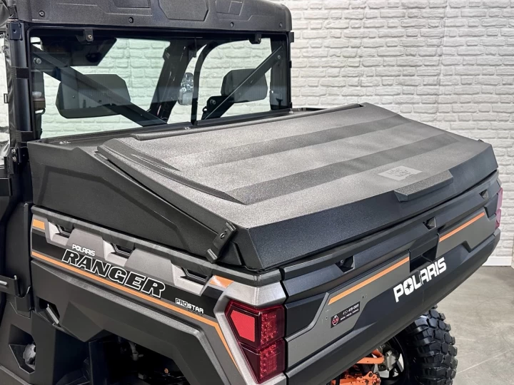 2018 POLARIS RANGER XP 1000 EFI + 4WD + EPS + CABINE + CHAUFRETTE + AUDIO + MAGS +++ RARE & A1 