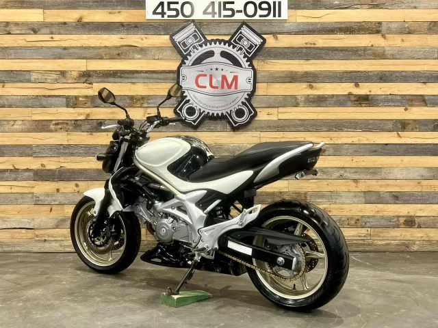 SUZUKI SFV 650 GLADIUS + 51112 KM + PETITE PLAQUE $$$ + RARE & A1  2009