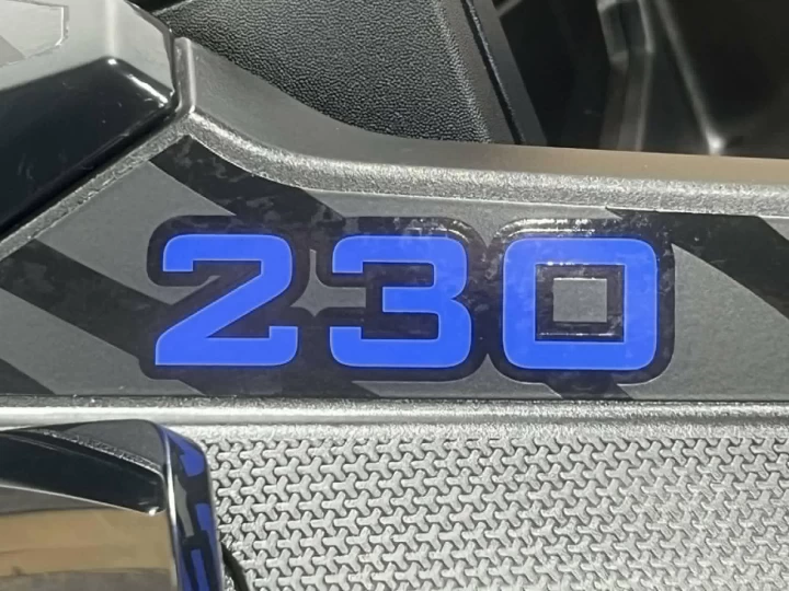 2025 BRP SEA-DOO WAKE PRO 230 H.P + IBR + VTS + IDF + AUDIO + ENSEMBLE TECH + 3 PASSAGERS + SEULEMENT 24 HR + RARE & A1 