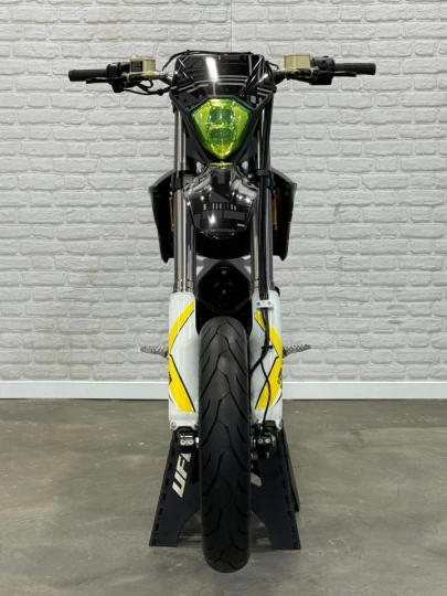 2023 SURRON STORM BEE 100% ELECTRIQUE + SEULEMENT 92 KM + RARE & A1 