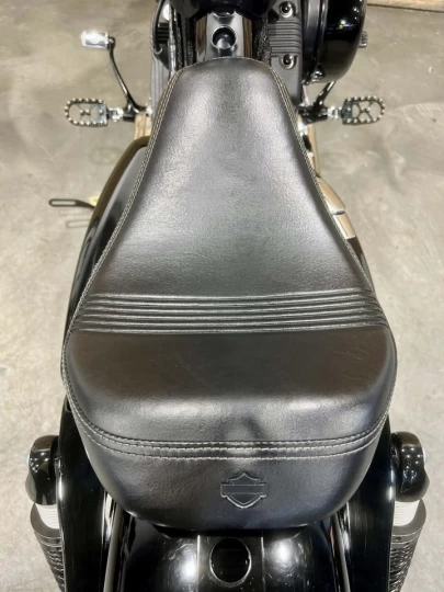 2018 HARLEY-DAVIDSON SPORTSTER 1200 EFI EDITION SPECIALE FORTY EIGHT / 48 + SEULEMENT 16221 KM + MODELE RARE 