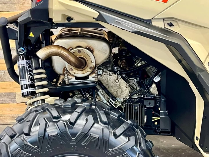 2022 BRP CAN-AM MAVERICK SPORT 1000R X-XC + DPS + 4X4 + SEULEMENT 1522 KM + CONDITION IMPECCABLE A1 