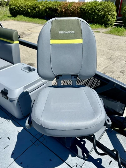 2025 BRP SEA-DOO SWITCH 18' EDITION FISH + ROTAX 230 HP + IBR + VTS + IDF + GPS + AUDIO + TOIT BIMINI + REMORQUE + RARE & A1 