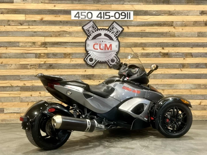 2011 BRP CAN-AM SPYDER RS-S + SM5 EMBRAYAGE MANUELLE A CLUTCH + 87790 KM + PAREBRISE GIVI 