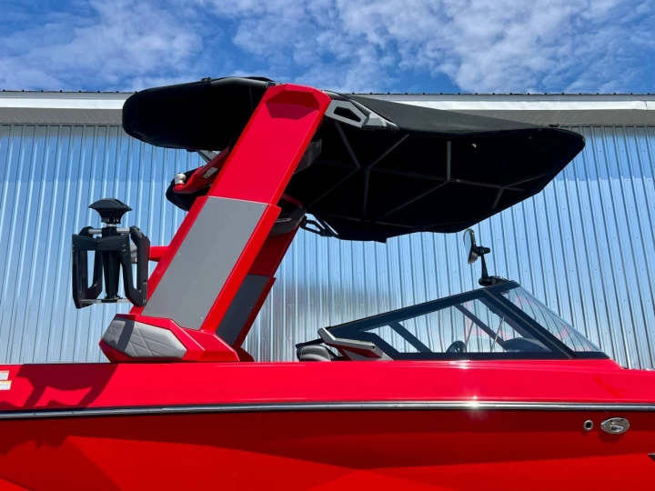 2022 SUPER AIR NAUTIQUE G23 + TOUTES OPTIONS $$$ + REMORQUE DLX + SEULEMENT 105 HR 