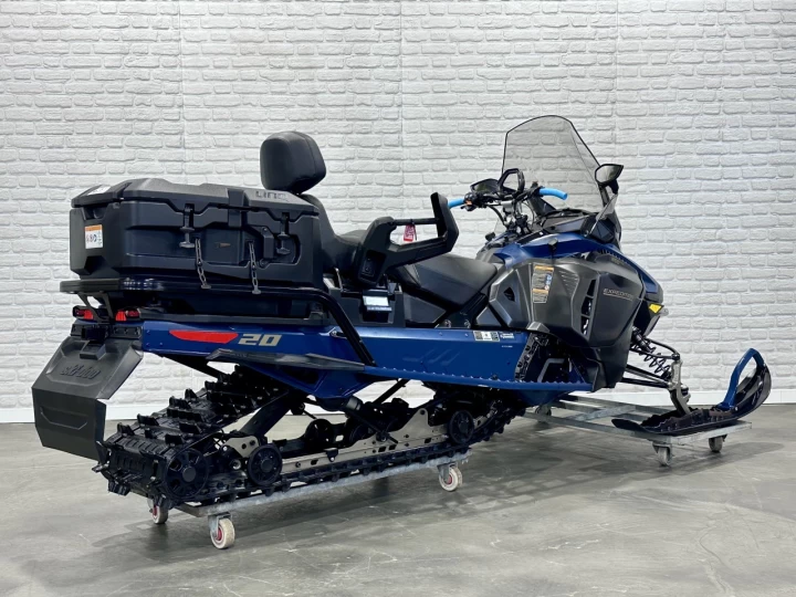2025 BRP SKI-DOO EXPEDITION S.E 850 E-TEC EFI WT-WIDE TRACK 154'' X 20'' + 1809 KM SEULEMENT + BANC PASSAGER + COFFRE LINQ + RARE & A1 