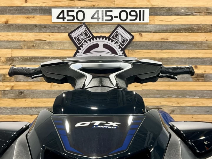 2023 BRP SEA-DOO GTX LIMITED 300 H.P + IBR + VTS + IDF + AUDIO PREMIUM + ENSEMBLE TECH + 3 PLACES + SEULEMENT 51 HR 