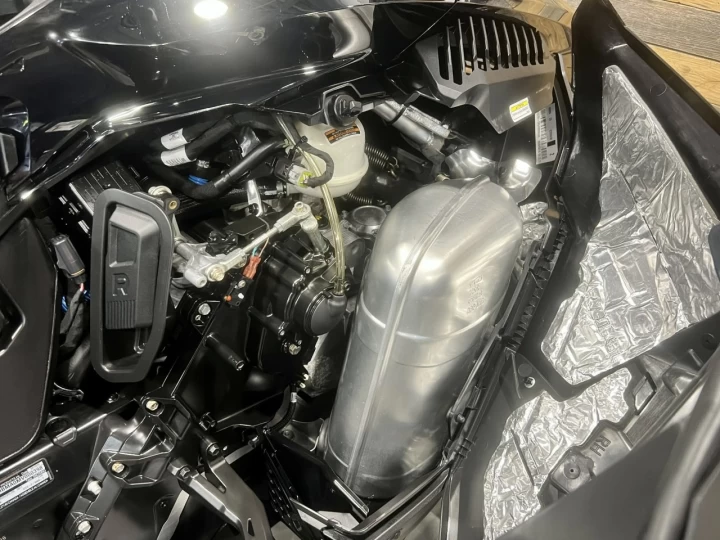 2021 BRP SKI-DOO RENEGADE ADRENALINE 900 ACE EFI ITC 137'' + REV GEN4 + 10015 KM + CONDITION A1 