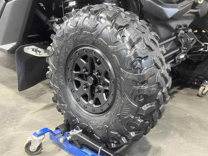 2024 BRP CAN-AM MAVERICK MAX X3 X-DS TURBO RR 200 HP + 4X4 + DPS + FOX + PLUSIEURS OPTIONS $$$ 