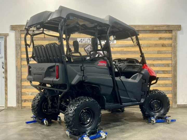 2014 HONDA PIONEER-4 700 EFI 4X4 + 4 PASSAGERS + 11019 KM 