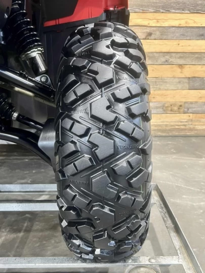 2023 CF MOTO C-FORCE 400 LX EFI + 4X4 + E.P.S + SEULEMENT 1349 KM 