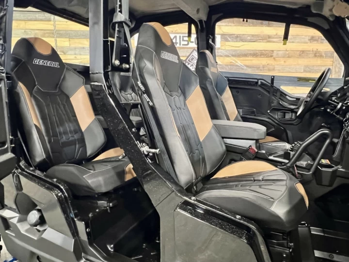 2023 POLARIS GENERAL 4 XP 1000 DLX-DELUXE EDITION + 4X4 + EPS + RIDE COMMAND GPS - AUDIO + 4 PASSAGERS + GARANTIE SEPT 2028 