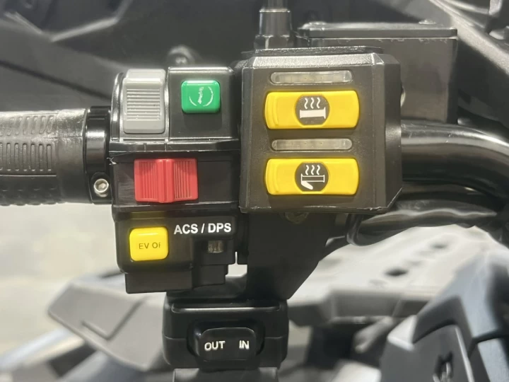 2021 BRP CAN-AM OUTLANDER MAX XT 650 EFI + 4X4 + DPS + VRAI VTT 2 PLACES LEGALE EN SENTIER + 6479 KM + RARE 