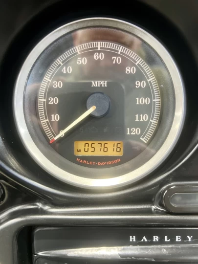 2011 HARLEY-DAVIDSON FLHTC ELECTRA GLIDE CLASSIC + 96 ci = 1584 cc EFI + 92723 KM + RARE & A1 