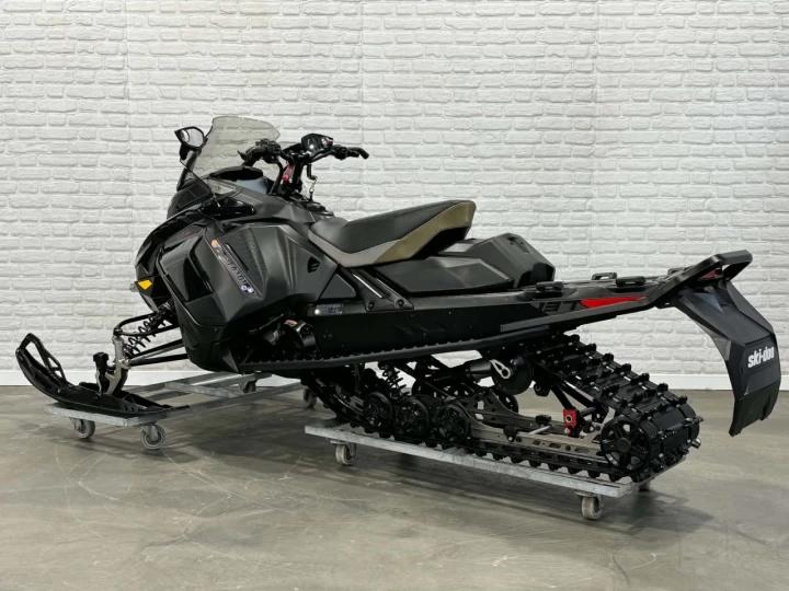 2026 BRP SKI-DOO RENEGADE ADRENALINE ENDURO PKG 900 ACE TURBO 137'' + ECRAN 10'' + GPS + REV GEN5 + RARE & A1 