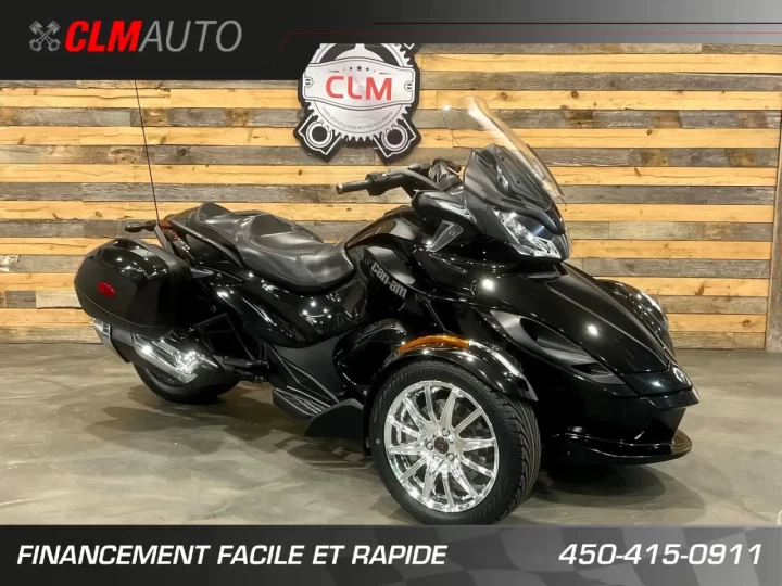 2015 BRP CAN-AM SPYDER ST LIMITED SE-5 (SEMI-AUTOMATIQUE) + BAS KM 26699 KM + GPS + RADIO + SACCOCHE + COULEUR RARE & A1 