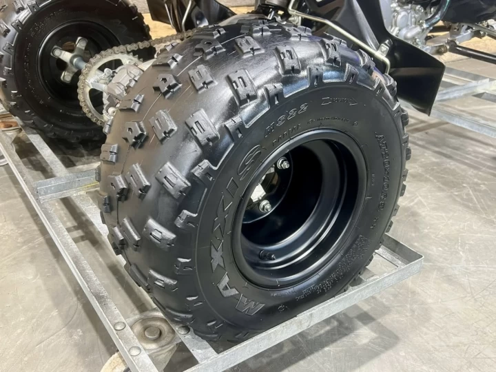 2021 YAMAHA YFZ 450 FI + 2WD + SEULEMENT 46 HR + RARE & CONDITION A1 