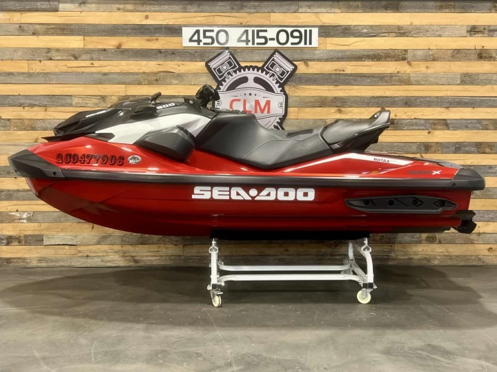 2024 BRP SEA-DOO RXP-X 300 H.P + IBR + VTS + AUDIO PREMIUM + SEULEMENT 7 HR + BANC 1 & 2 PASSAGER + RARE & A1 