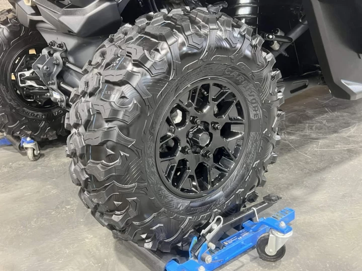 2023 BRP CAN-AM MAVERICK MAX X3 DS TURBO 135 HP + DPS + 4X4 + SEULEMENT 375 KM + CONDITION A1 