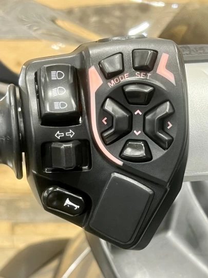 2013 BRP CAN-AM SPYDER RS-ROADSTER SM-5 (MANUELLE A CLUTCH) + SEULEMENT 30622 KM + PARE BRISE + DOSSIER + IMPECCABLE A1 