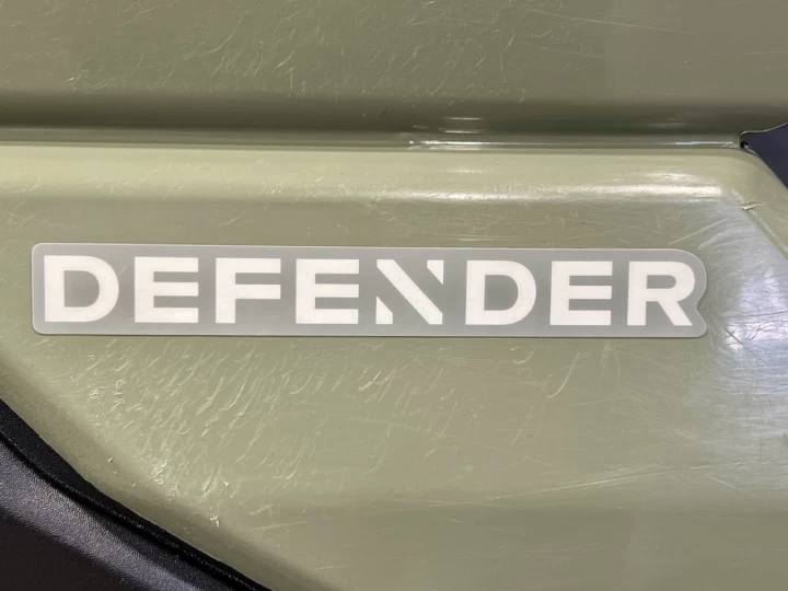 2016 BRP CAN-AM DEFENDER HD-8 EFI + 4X4 + D.P.S + 3 PASSAGERS + 2758 KM SEULEMENT 