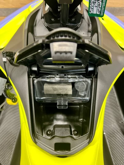 2024 BRP SEA-DOO SPARK TRIXX 90 H.P + IBR + NOUVEAU MODE TRIXX + BANC FREESTYLE 1 UP + 0 HR 