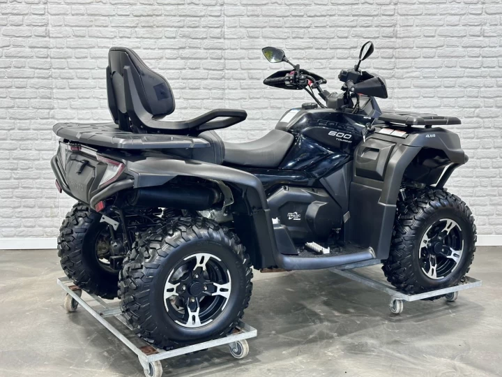 2023 CF MOTO C-FORCE 600 EFI TOURING + 4WD + EPS + 1959 KM + 2 PASSAGERS + GARANTIE 2028 + RARE & A1 