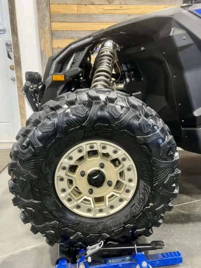 2023 BRP CAN-AM MAVERICK MAX X3 X-RS TURBO ''RR'' 200 H.P + DPS + 4X4 + 72'' + SMART SHOX + TOIT AUDIO + SEULEMENT 1509 KM 