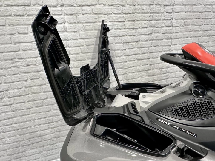2013 BRP SEA-DOO GTX LIMITED 260 HP I.S = SUSPENSION INTELLIGENTE + IBR + VTS + SEULEMENT 136 HR + 3 PASSAGERS + RARE & A1 