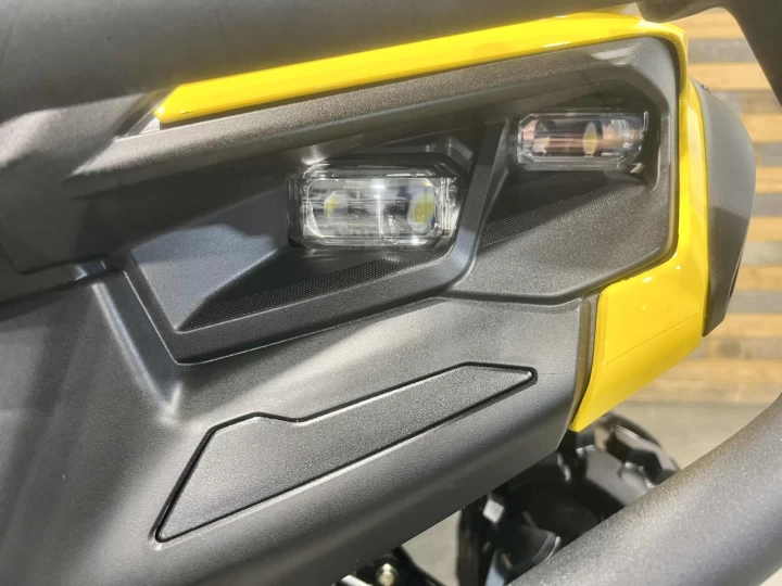2024 BRP CAN-AM OUTLANDER MAX XT 700 EFI + DPS + 4X4 + SEULEMENT 348 KM + CONDITION A1 