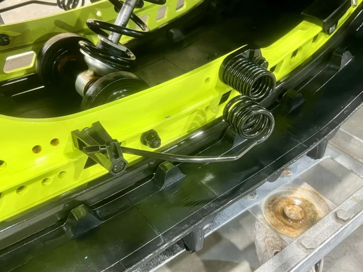 2020 BRP SKI-DOO SUMMIT X 850 E-TEC SHOT 165'' + SEULEMENT 2328 KM + PONT NEUF 0 KM + CONDITION A1 