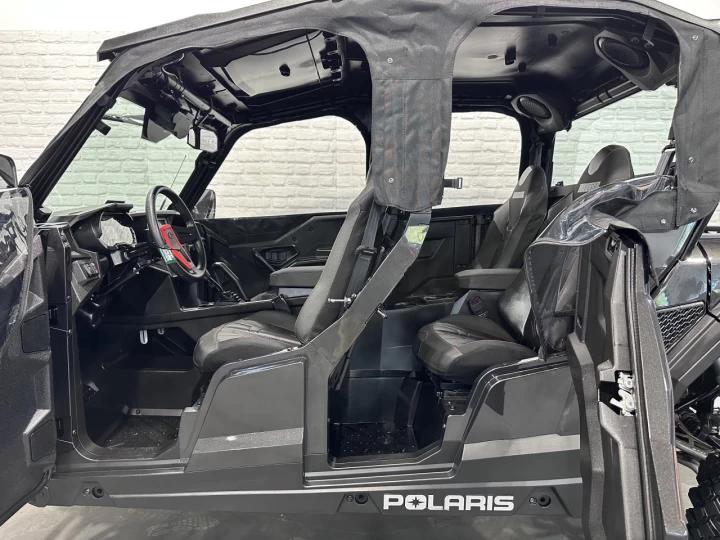2021 POLARIS GENERAL 4 CREW XP 1000 EDITION DELUXE + RIDE COMMAND RADIO - GPS + CABINE FERMÉ + 3286 KM SEULEMENT 