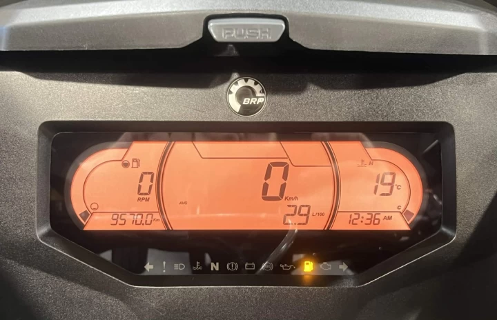 2024 BRP SKI-DOO RENEGADE X-RS 900 ACE TURBO ''R'' 180 HP + REV GEN5 + 9570 KM + SPORT & HAUTE PERFORMANCE + A1 