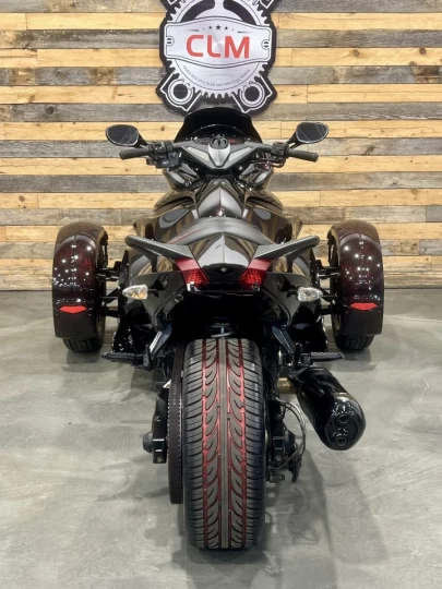 2011 BRP CAN-AM SPYDER RS-S SE-5 (SEMI-AUTOMATIQUE) BAS KM 27853 KM + COLEUR & LOOK UNIQUE + A1 