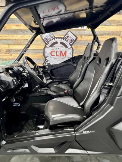 2025 BRP CAN-AM COMMANDER 700 EFI + 4X4 + DPS + BAS KM + 2 X EN INVEMTAIRE 