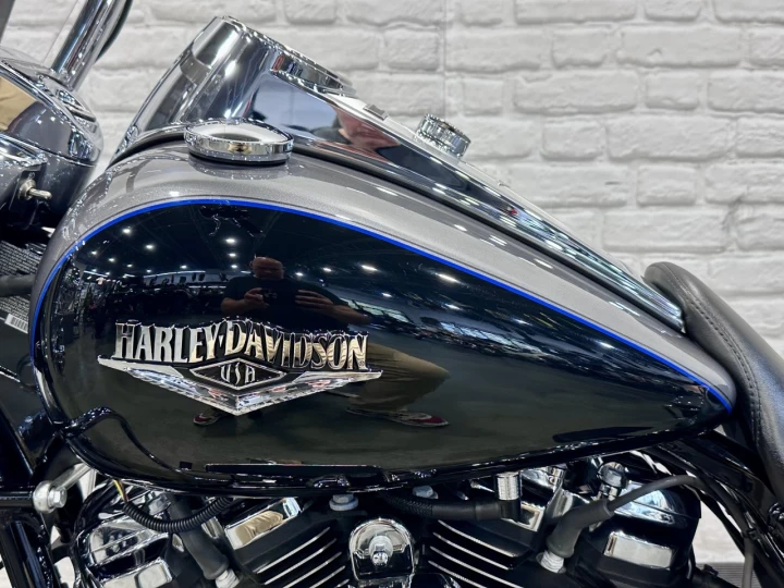 2022 HARLEY DAVIDSON FLHR ROAD KING 107 p.c = 1746 cc EFI + SEULEMENT 29173 KM + RARE & A1 