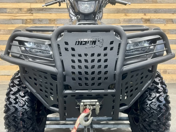 2019 SUZUKI KING QUAND AXI + 4X4 + EPS + 6758 KM + NOIR SATIN + RARE & A1 