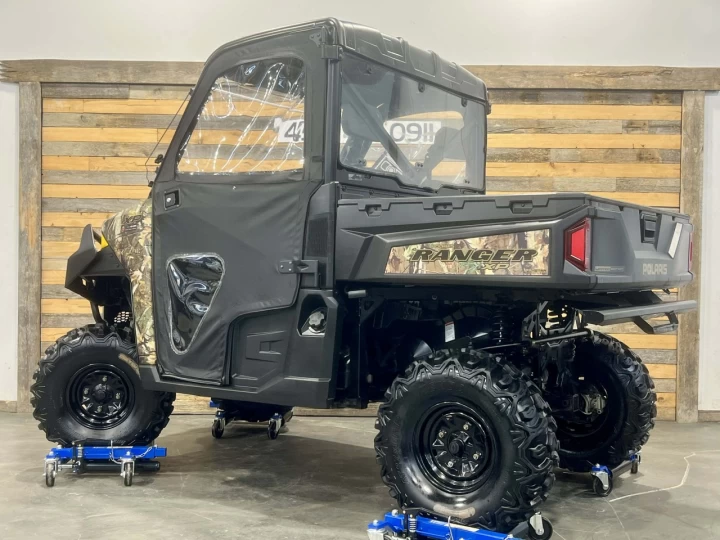 2017 POLARIS RANGER XP 1000 EFI + EDITION LIMITÉE HUNTER + 4X4 + E.P.S + SEULEMENT 4629 KM 